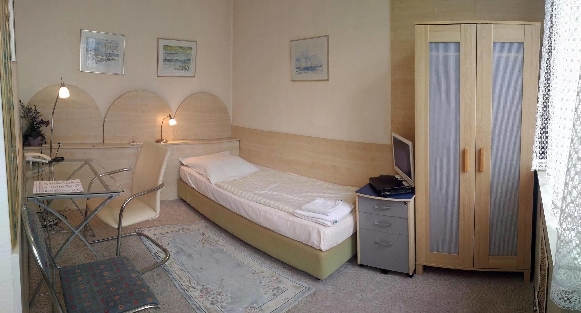 Central Budget Hotel Bonn Eksteriør billede